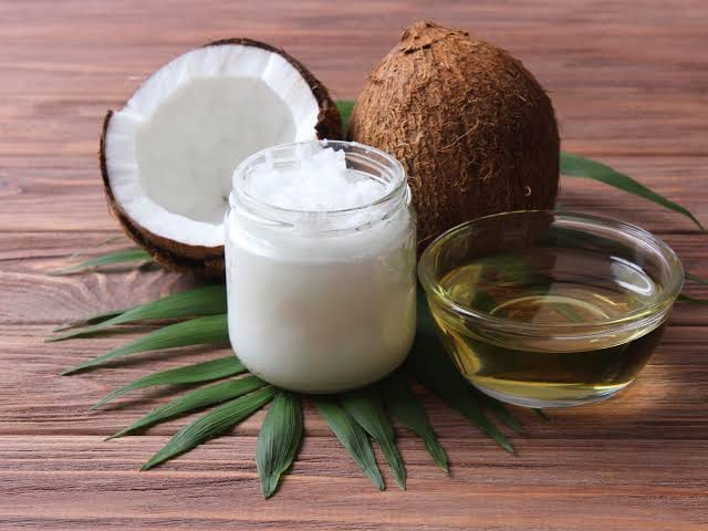coconut-oil-natural- oil- for- hair-growth 