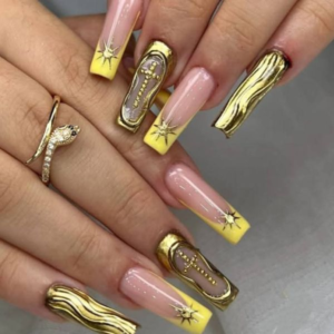 latest-trending-long-nails