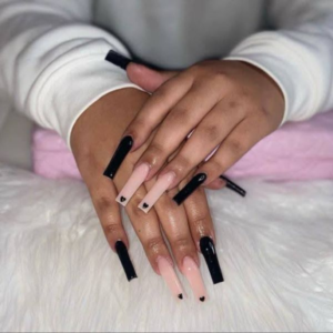 acrylic-stylish-long-nail-design
