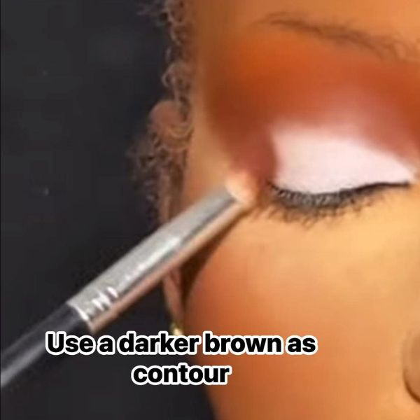 contouring-the-crease-eyeshadow-tutorial