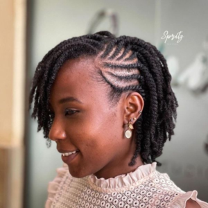 one-side-kinky-hairstyle