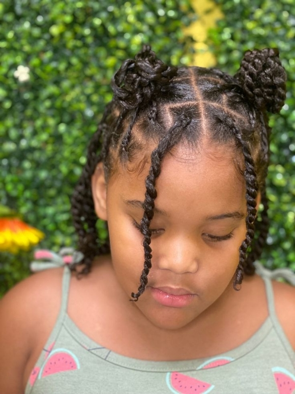 Two-strand-kinky-twist-for-kids 