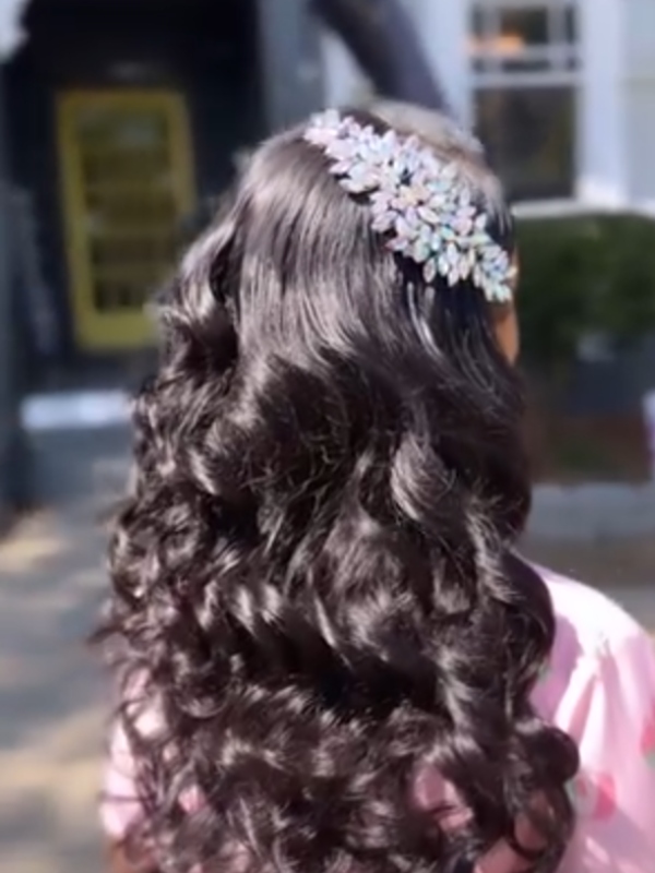 curly-prom-hairstyle