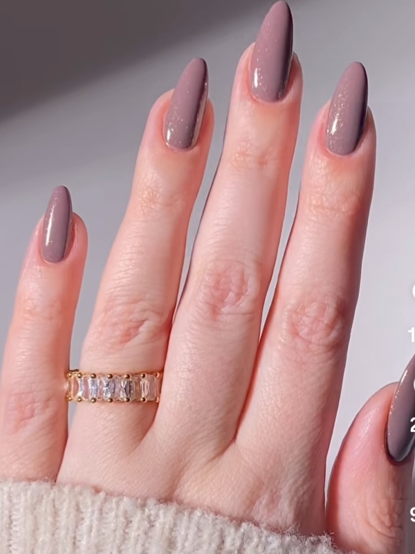 Nude-prom-nails-ideas 