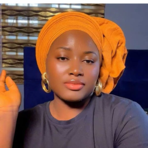 side-ruffle-gele-stylre