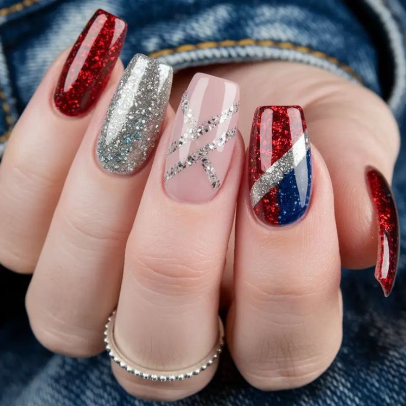 glitter-nail-for-4th-of-july-ideas