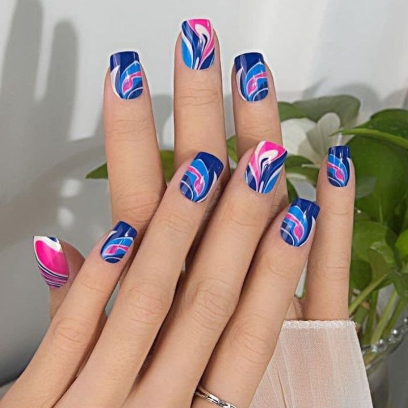 Marble-nails-for-summer-nails-and-pedicure-ideas