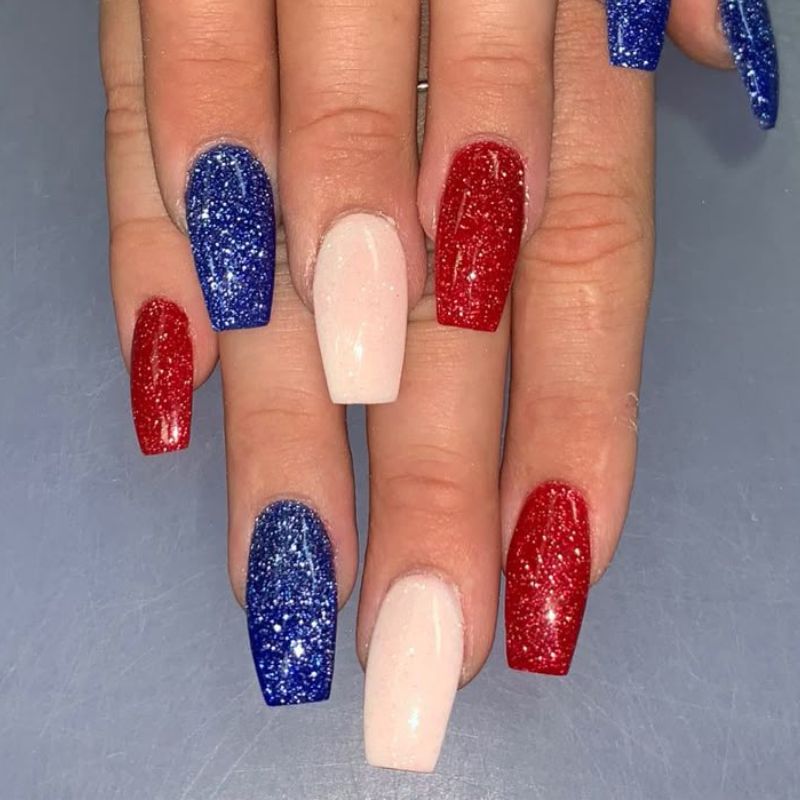 long-confin-july-nail-designs