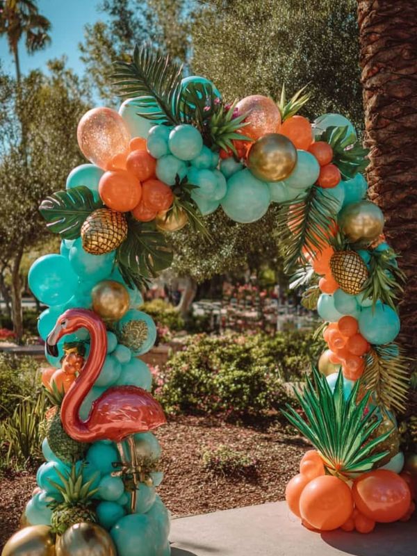 tropical-party-decor