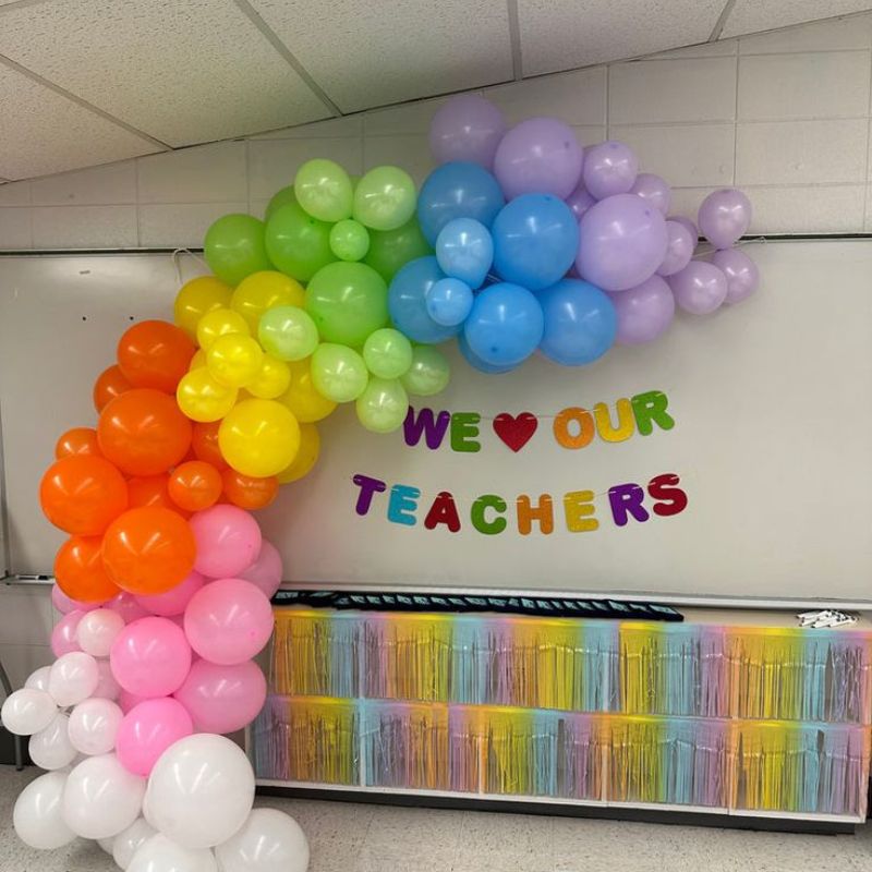 creative-teacher's-day-decoration-ideas-for-the-classroom