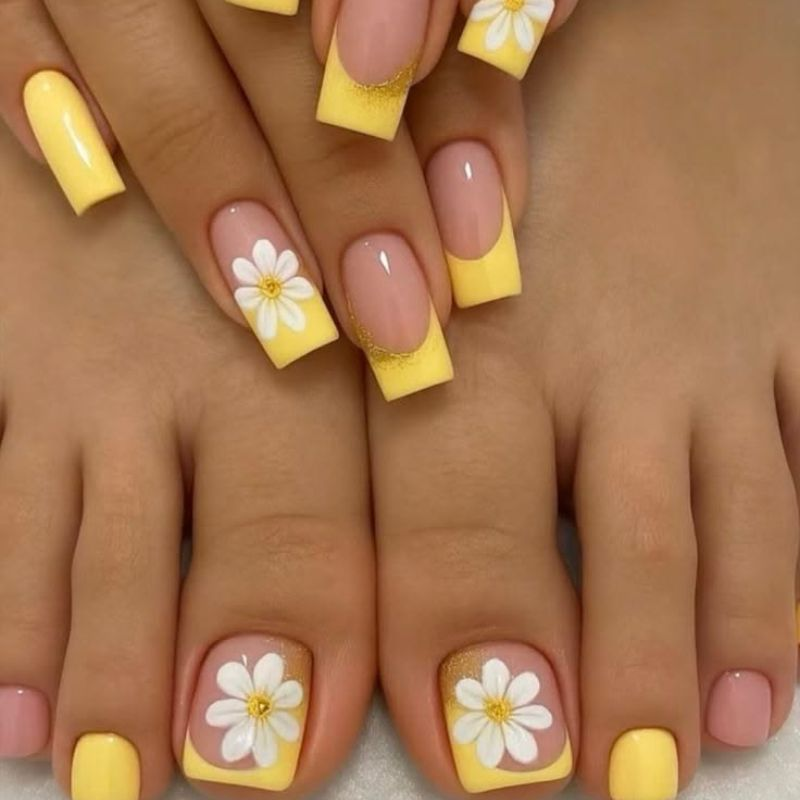 Floral-summer-nails
