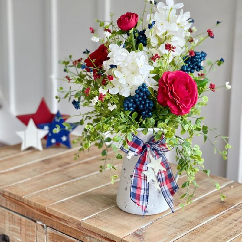 floral-diy-4th-of-july-centrepiece