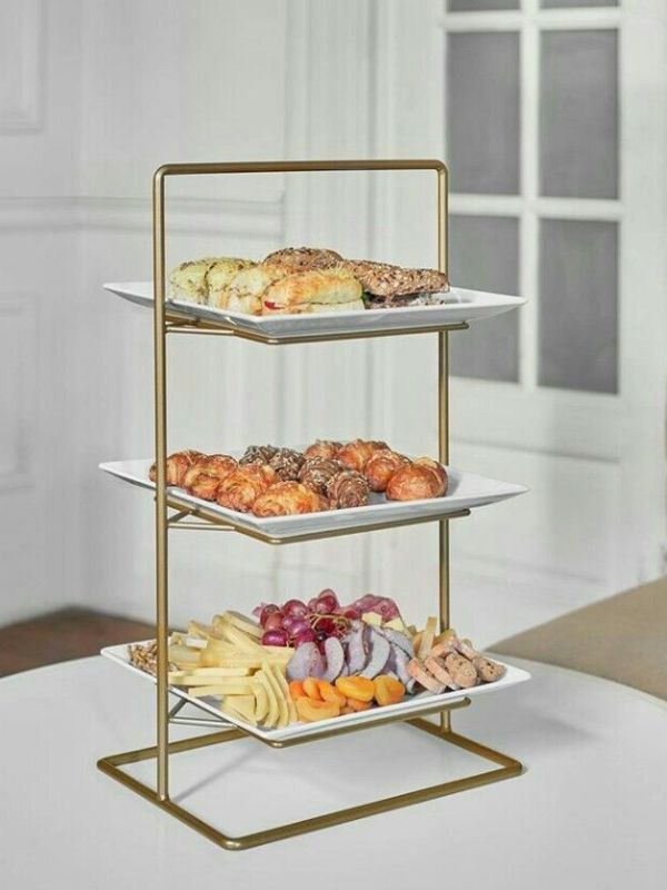 compact-buffet-table-decor-ideas