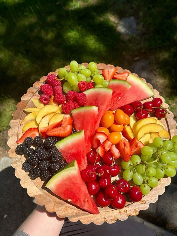 picnic-fruit-platter-idea