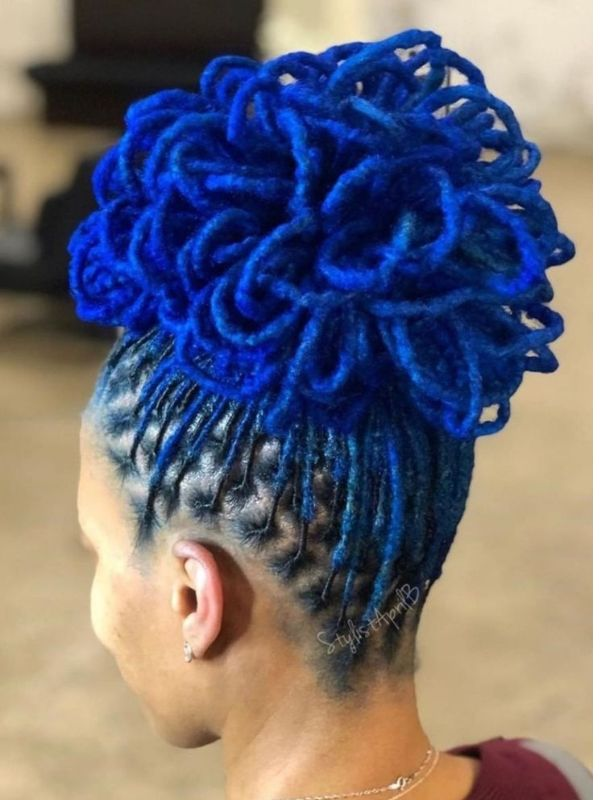 blue-coloured-locs-ideas