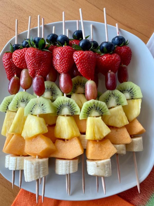 fruit-skewers-easy-finger-food-for-parties