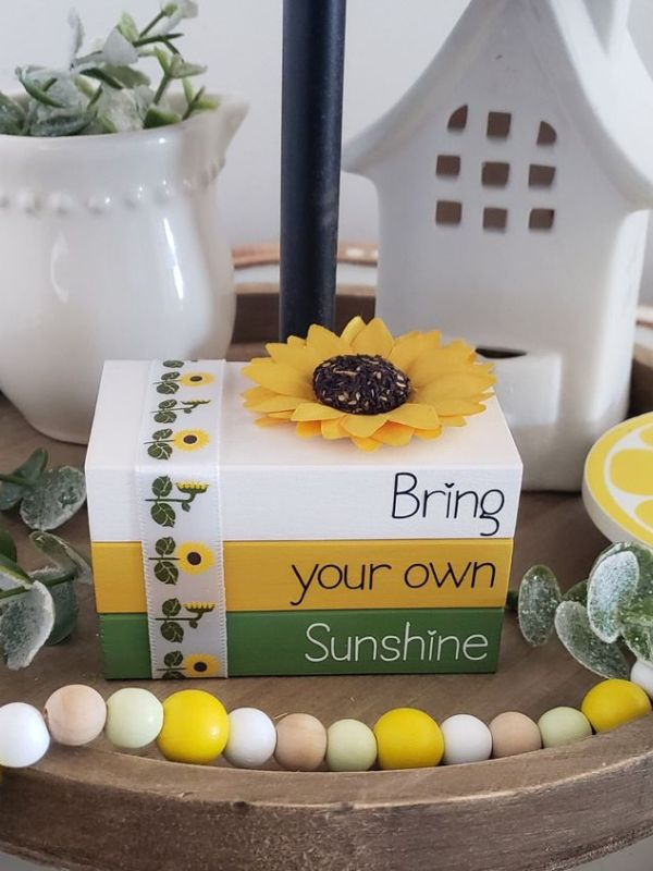 Summer-book-centerpiece-ideas