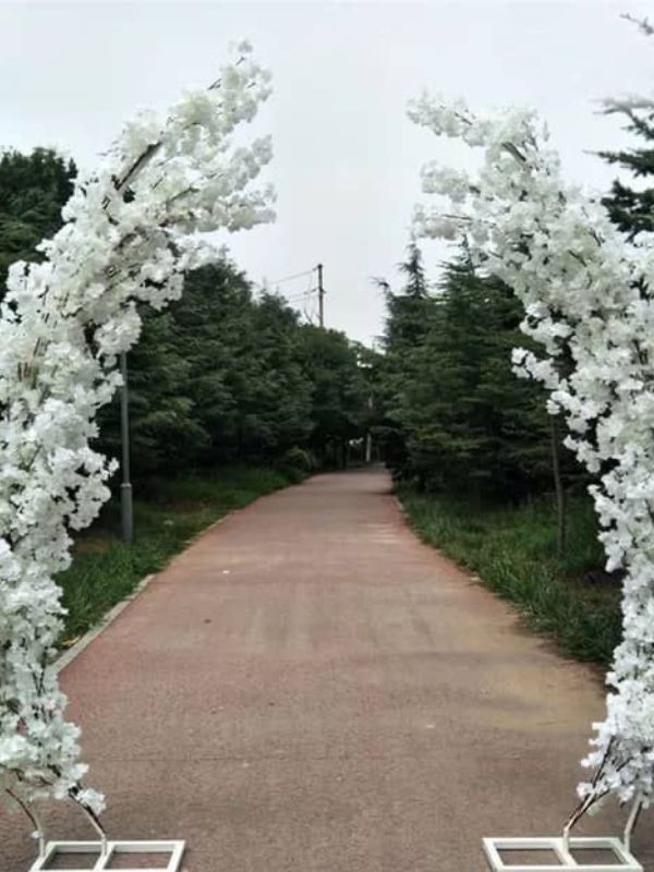 White-floral-wedding-Arch