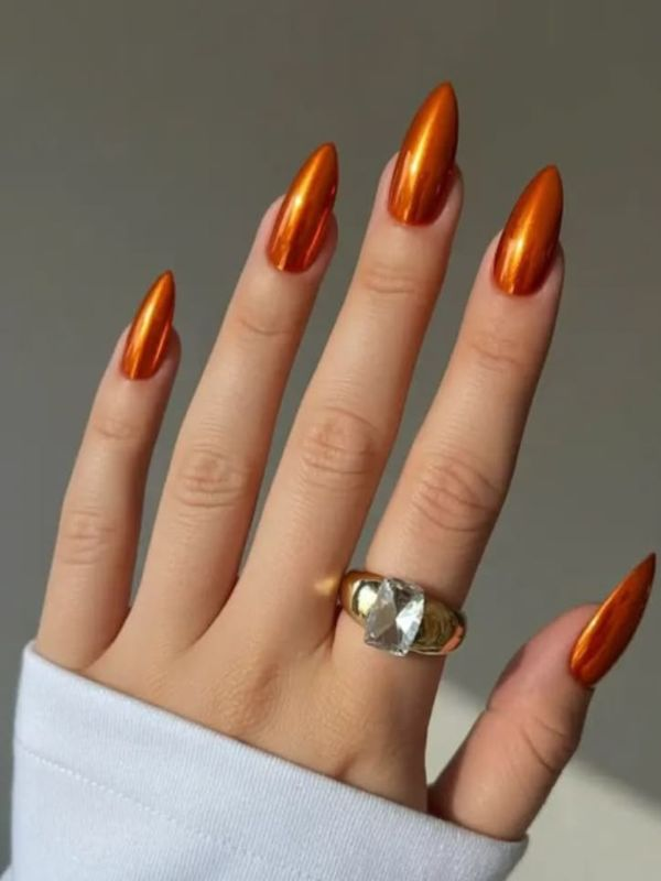 Burnt-orange-fall-nail-idea