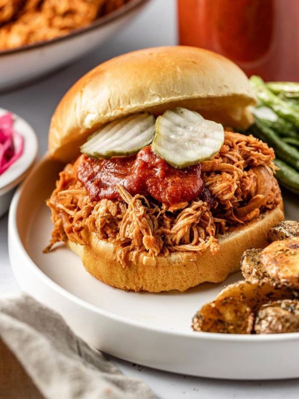 Pulled-chicken-sandwich
