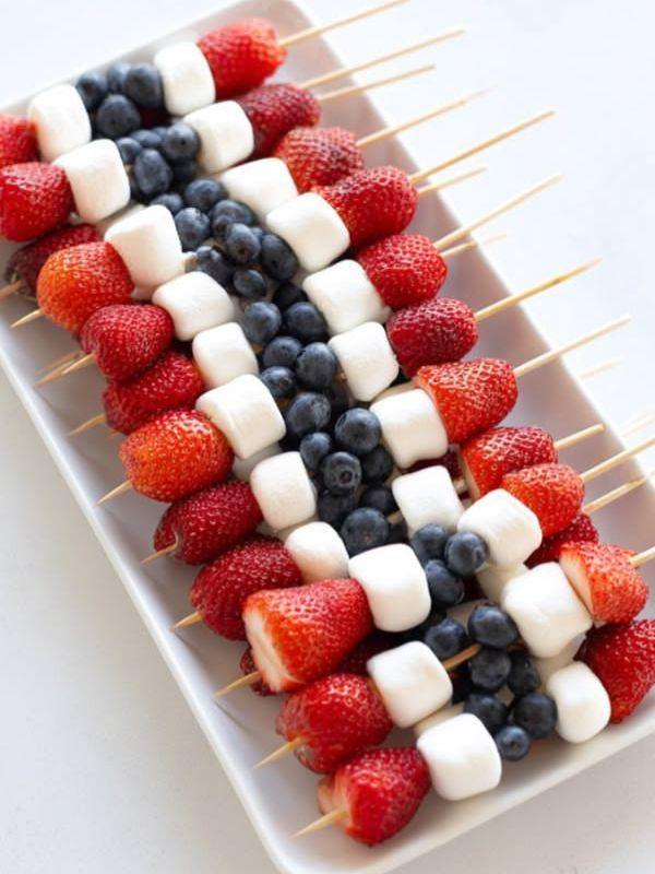 Patriotic-fruit-skewers