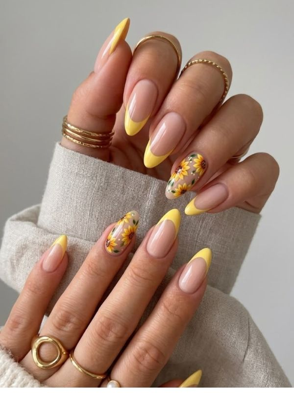 French-tips-fall-nail-inspo