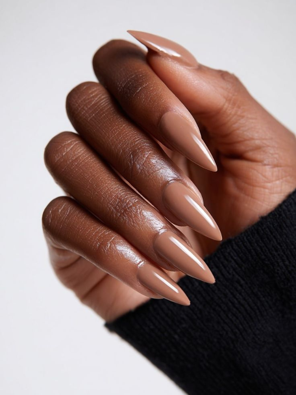 Caramel-nude-fall-nails-ideas