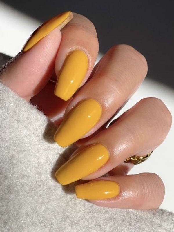 Mustard-yellow-fall-nail-color