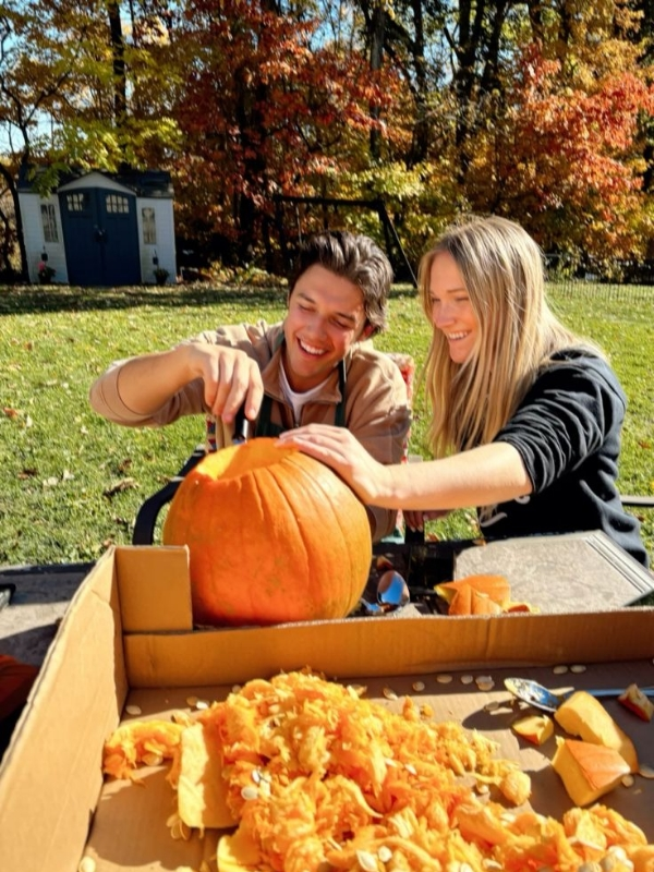Fall-activities-for-couples