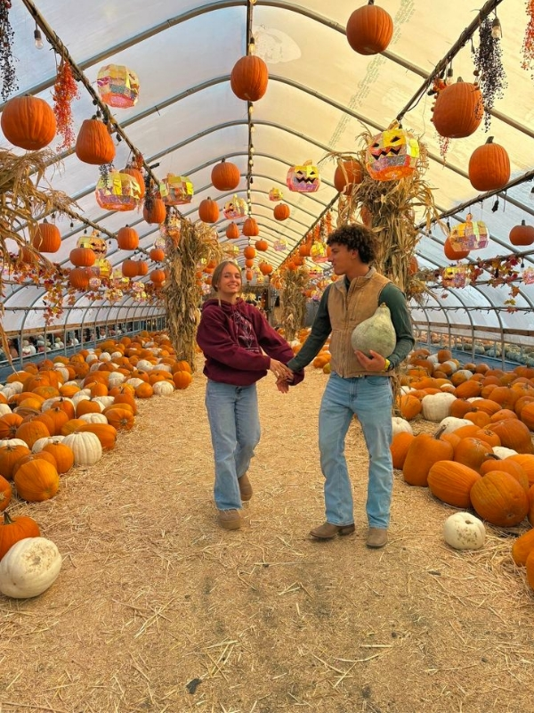 Fall-bucket-list-guide-for-adults