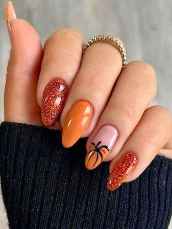 Glitter-Halloween-nails-ideas 