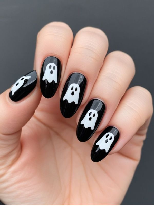 ghost-accent-nails