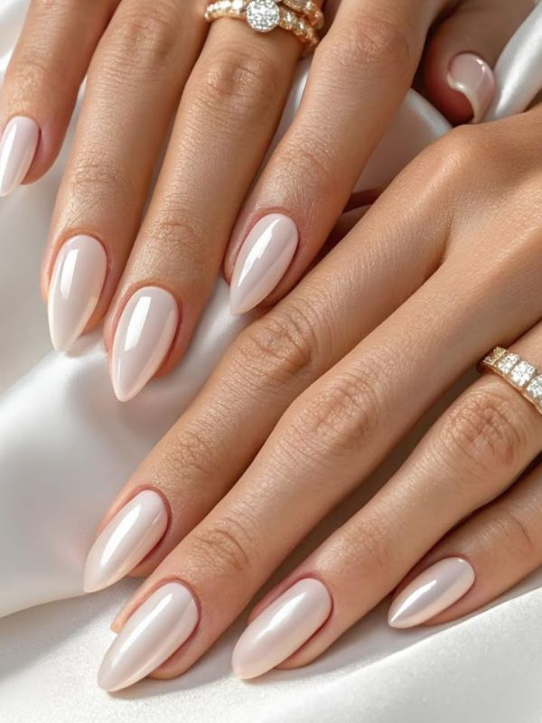 Wedding-Nails-for-fair-skin