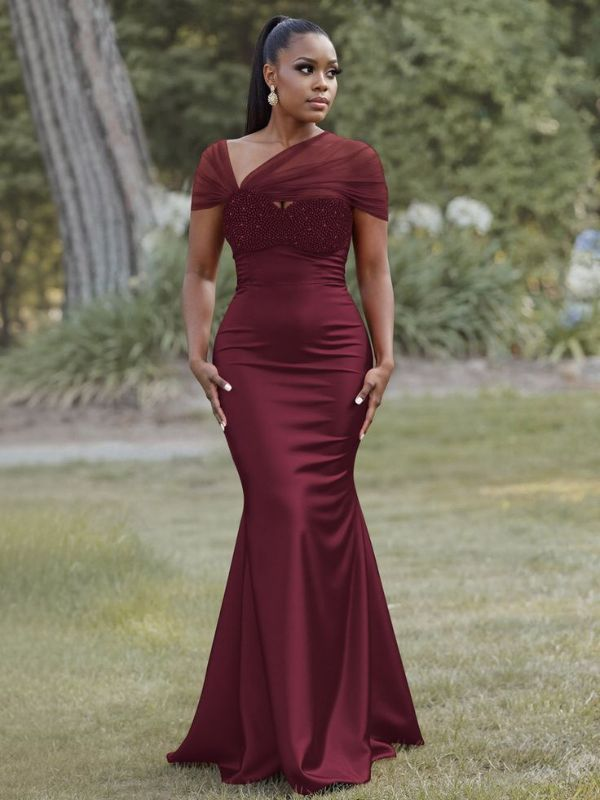 Fit-and-flare-bridemaids-wedding-dress