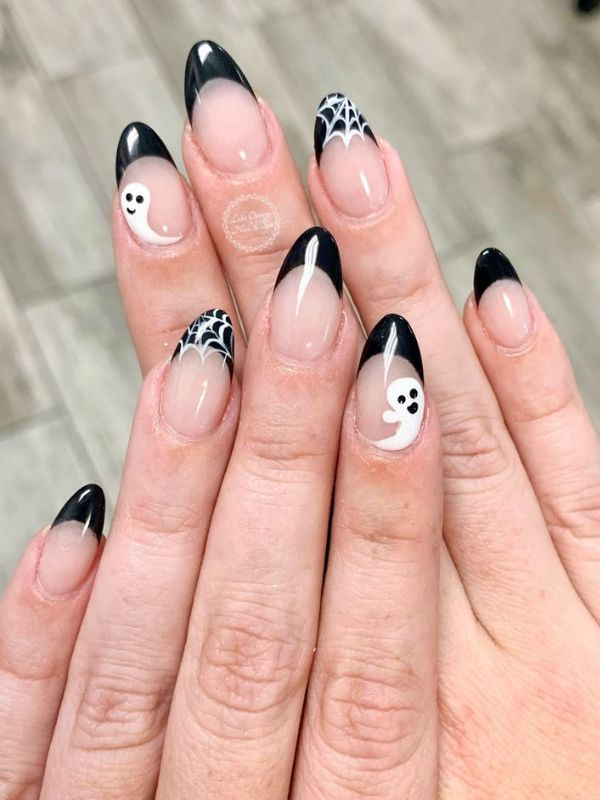 Short-Halloween-nails-ideas 