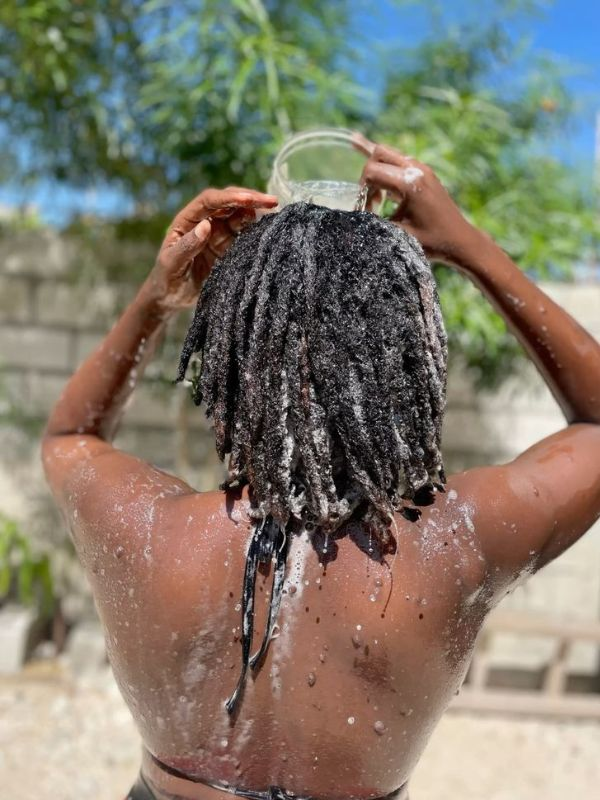 daily-habits-that-help-locs-to grow