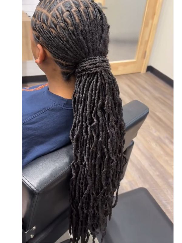 Loose-locs-ponytail-no-thinning-locs-hairstyles 