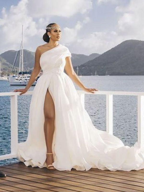 0ne-hand-wedding-dress-ideas