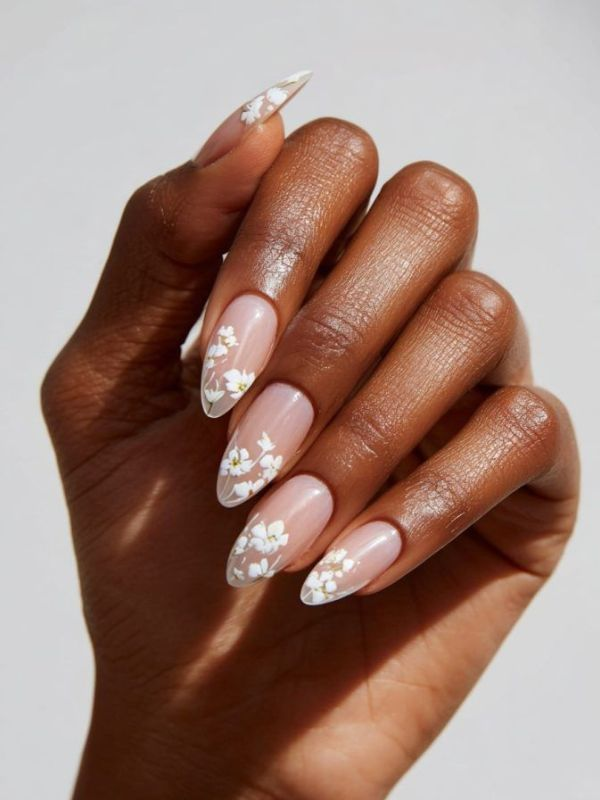 Floral-nude-wedding-nails