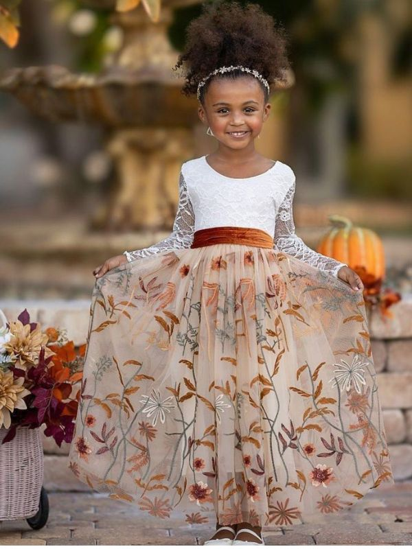 Fall-flowers-girl-wedding-dress