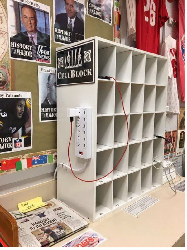 Student-Charging-station 