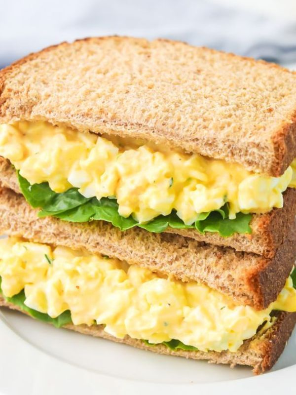 Egg-salad-sandwich-for-school-lunch