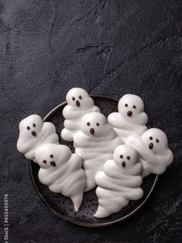 ghost-meringues