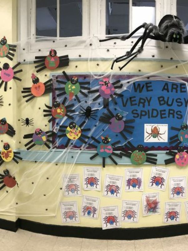 Halloween-classroom-decor-ideas 