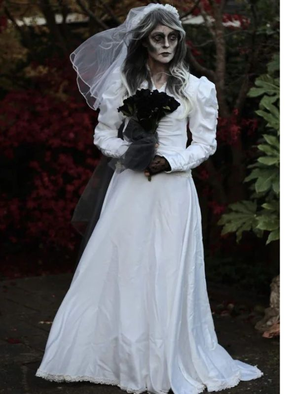 ghost-halloween-costume-ideas