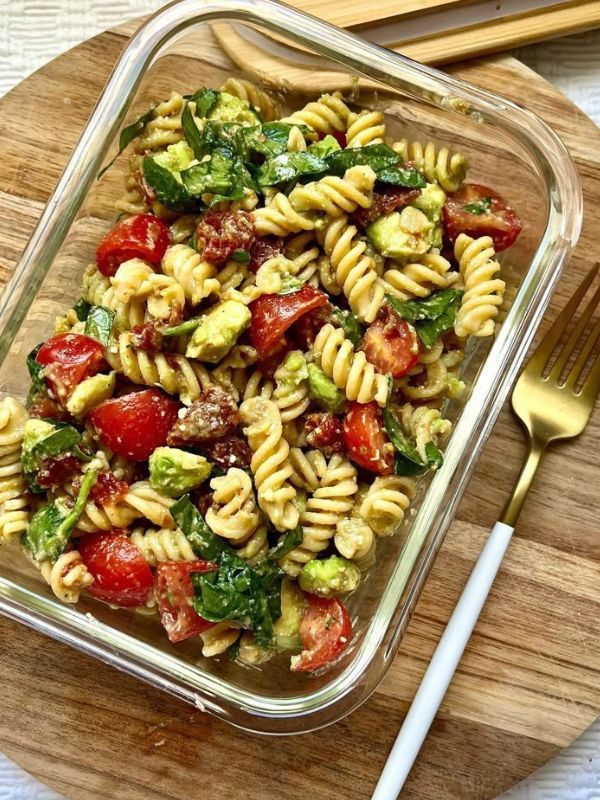 Pasta-salad-lunch