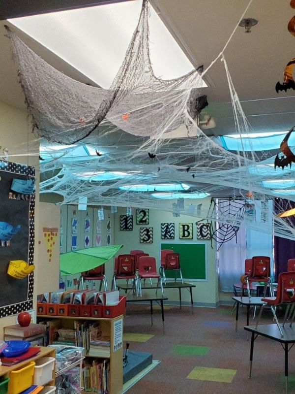spooky-spider-web-classroom