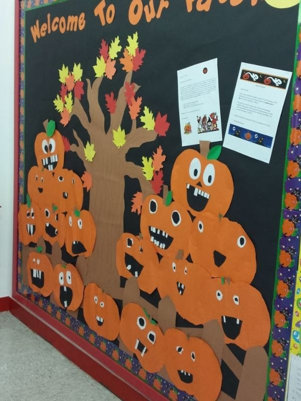 Halloween-classroom-wall-decor