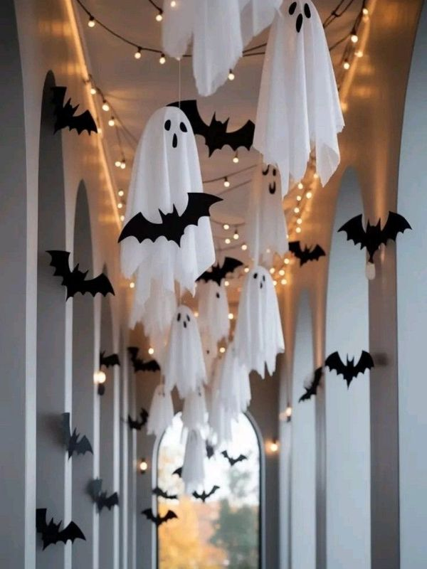 Floating-ghost-Halloween-ceiling-decor 
