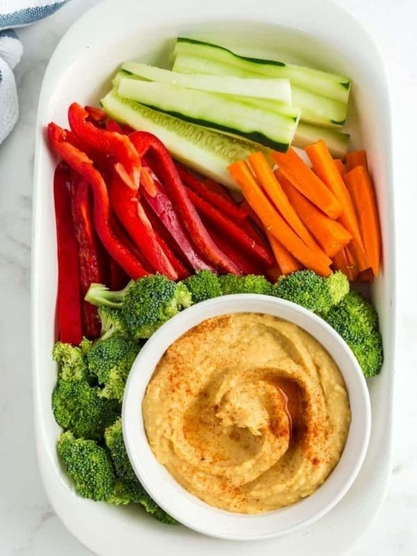 vegetable-and-hummus-platter